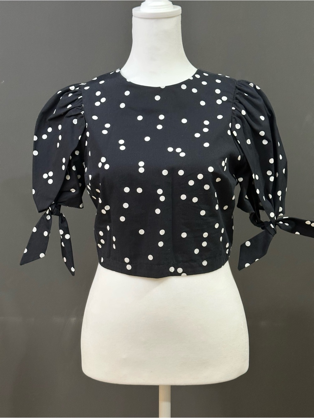 Topshop Black & White Polka Dot Tie-Sleeve Crop Top